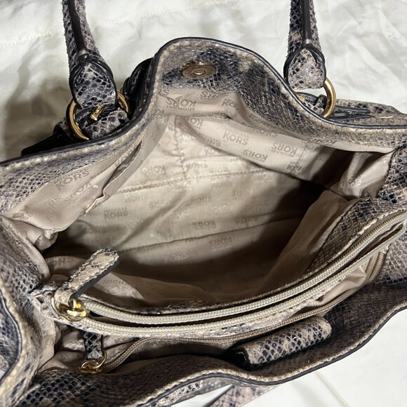 Michael Kors python cross body - Picture 4 of 8